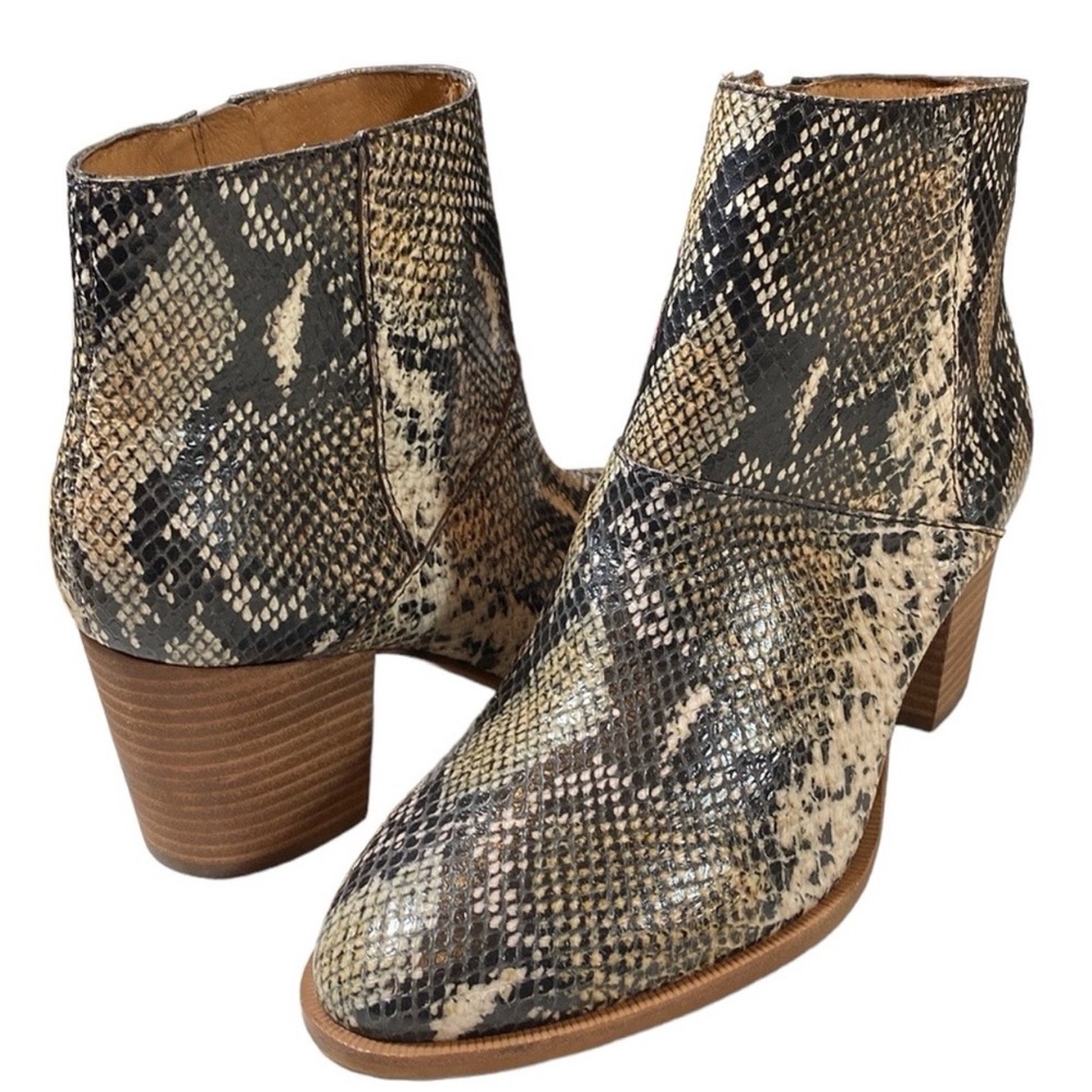 NWOB The Rosie Ankle Boot in Snake Embossed Leather